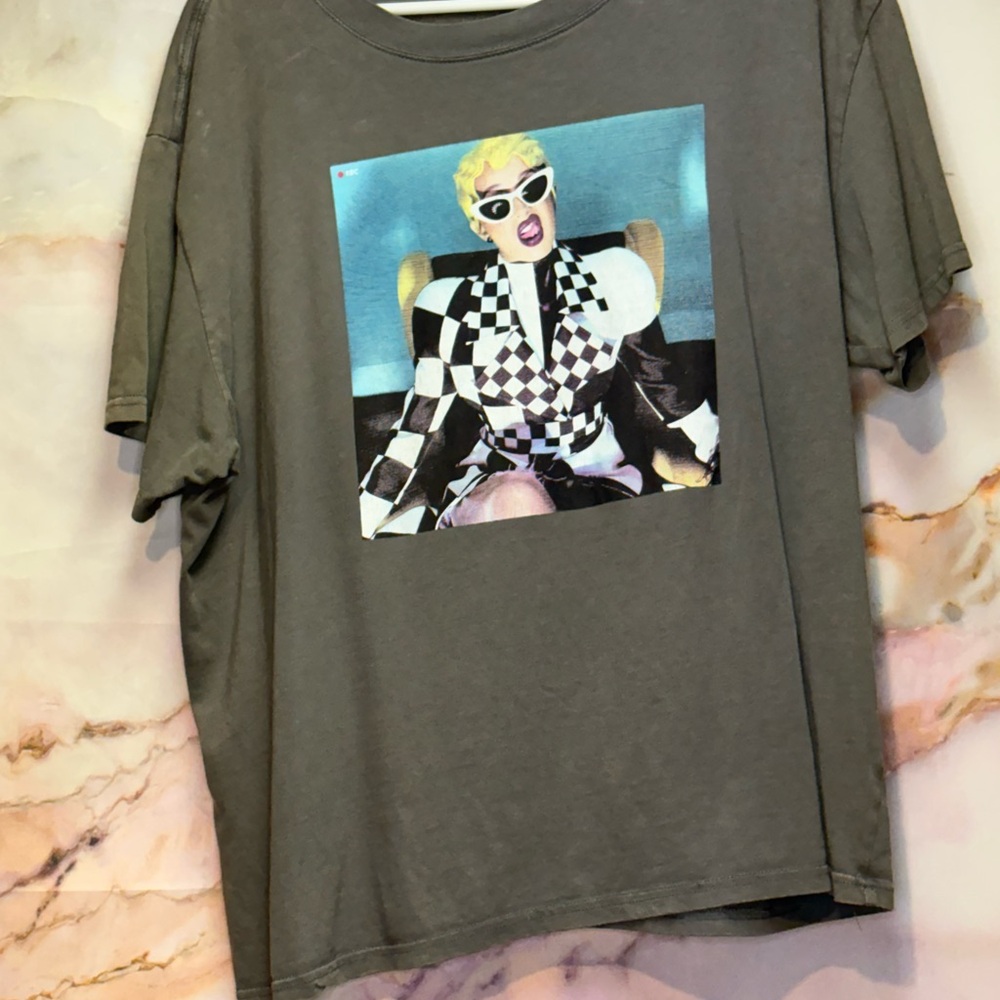 Cardi B Graphic‎ Short Sleeve Tee - Gray